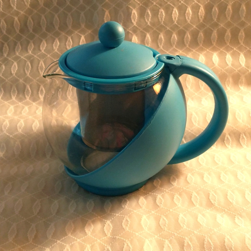 QVC Tea Server Ball Cup Brewer Light Blue w/ Tea Infuser Basket - A30